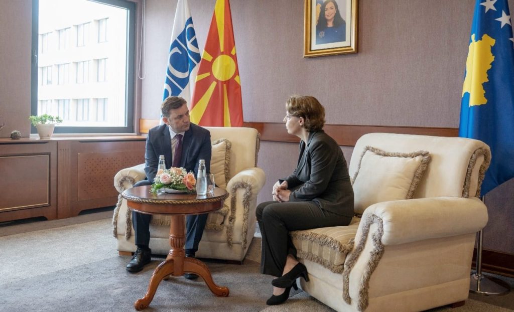 Bujar Osmani i Donika Gervala (Foto Tviter@Bujar_O)