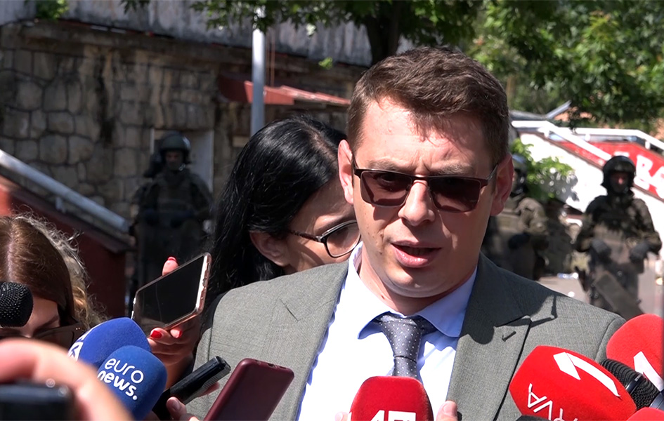 Advokat Miljković: Obrenović brutalno pretučen, određeno zadržavanje od 48 sati Advokat Predrag Miljković (Foto Kim)