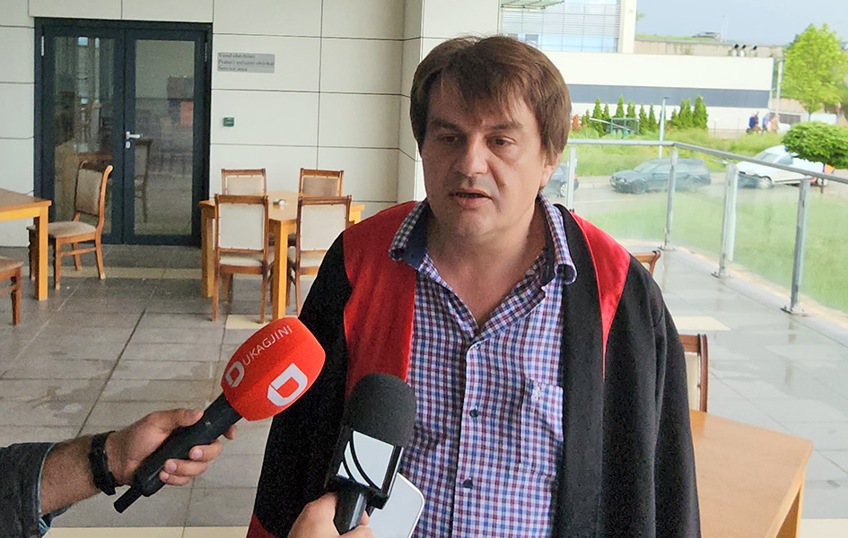Petroviću omogućeno da vidi suprugu i sestru, rešenje kasnije popodne ili rano sutra Advokat Dejan A. Vasić (Foto Kim)
