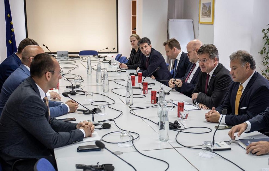 Lajčak: Srbi da učestvuju na novim izborima