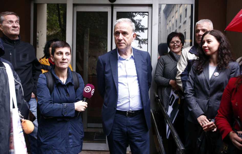 Ponoš predao potpise za registraciju stranke