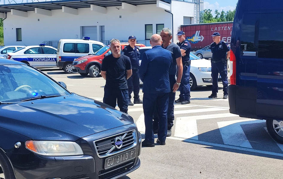 Policajci stigli na Kosovo