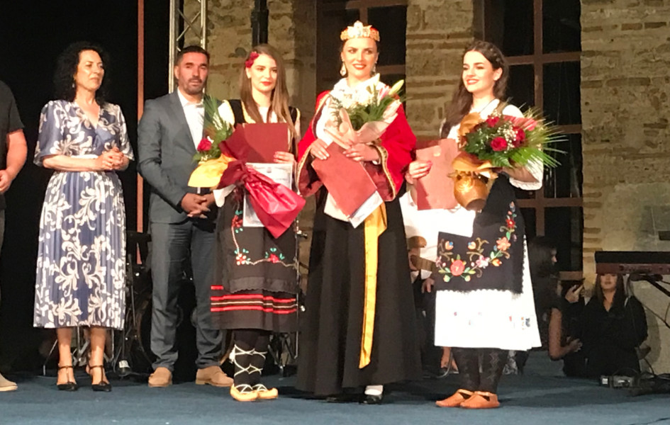 Milica Ivanović nalepša Kosovka devojka