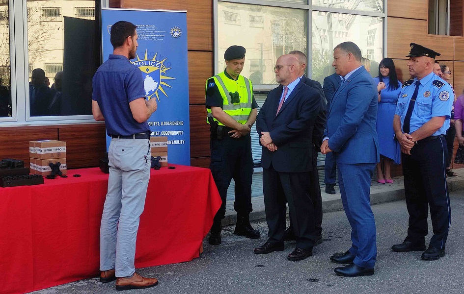 Policija Kosova opremljena sa 250 telesnih i 113 kamera u automobilima