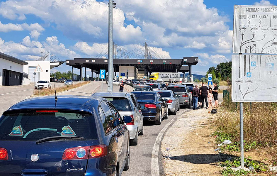 I danas zadržavanja na prelazima, na Merdaru oko četiri sata