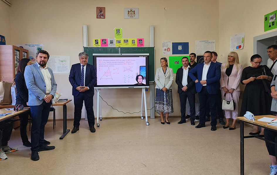 Donacija Telekoma Srbije uručena školama na centralnom Kosovu