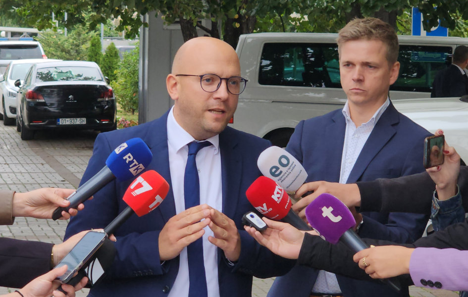 Zaracin: Moramo imati uspešan dijalog