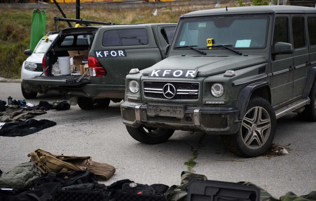 AP o situaciji na Kosovu: Malo je verovatno da KFOR ispuni zahtev Vučića