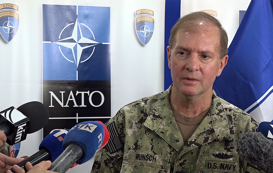 Manč poziva na pregovore i diplomatiju Admiral Stjuart Manč (Foto arhiva Kim)