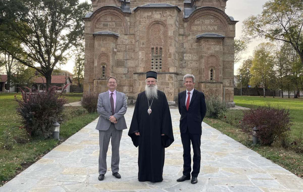 Vladika Teodosije sa ambasadorima Velike Britanije