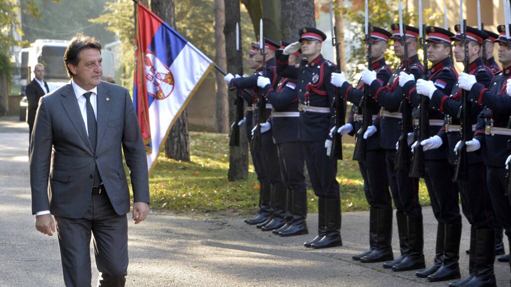 Gašić: Zaplenjeno oružje kod migranata potiče od albanske mafije sa Kosova