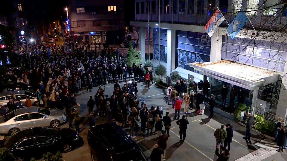 Završen 10. protest, opozicija pozvala na skup ProGlasa u subotu