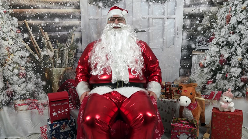 Deda Mrazovo poštansko sanduče u Gračanici Deda Mraz poziva mališane da mu pišu (Foto promo)