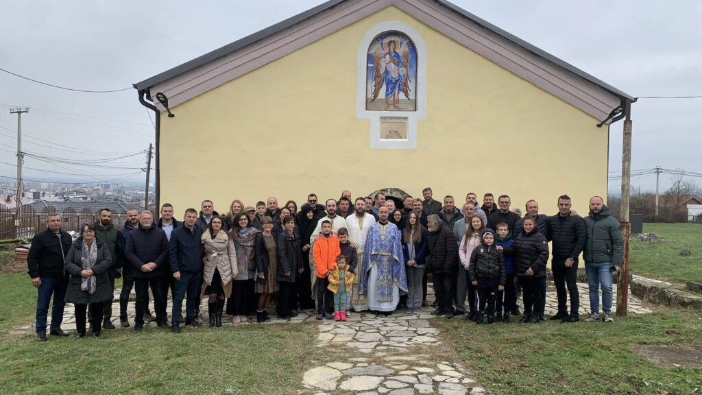 U Belom Polju kod Peći obeležena hramovna slava