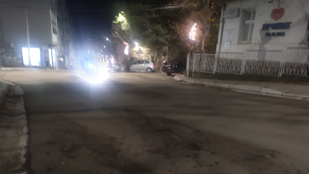 Detonacija u Kosovskoj Mitrovici, bačeno pirotehničko sredstvo