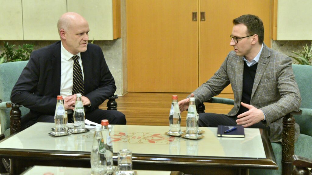 Petković upoznao Fon Redekera sa političkom situacijom na Kosovu i problemima Srba