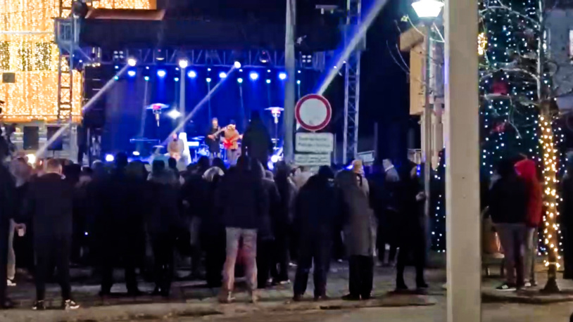 Gračanica: Više stotina ljudi na dočeku Doček u Gračanici (Foto Kim)