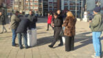 Potpisivanje peticije u Severnoj Mitorvici (Foto Radio Kontakt Plus)