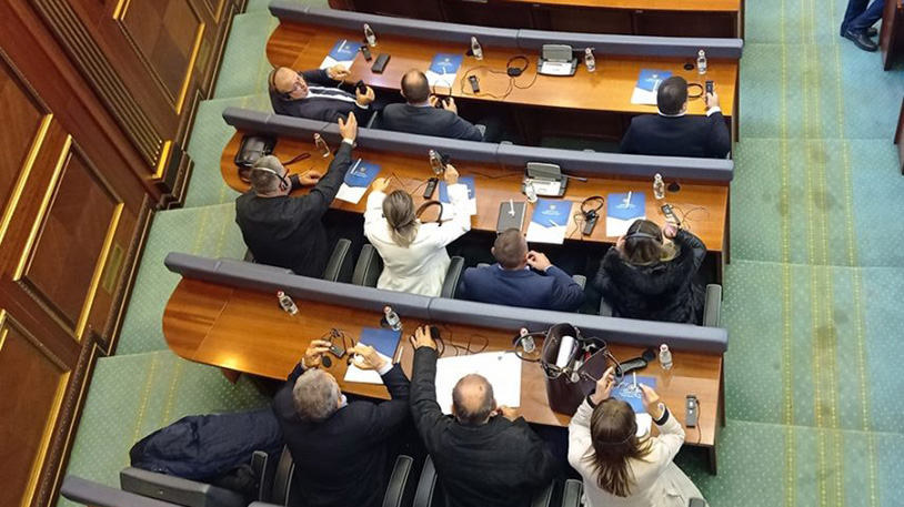 Poslanici Srpske liste došli u Skupštinu na pet minuta