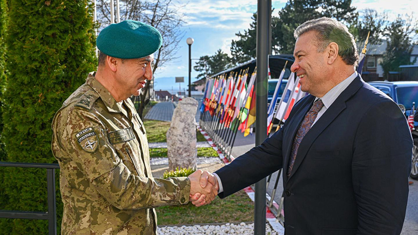 Eskobar razgovarao sa komandantom KFOR-a
