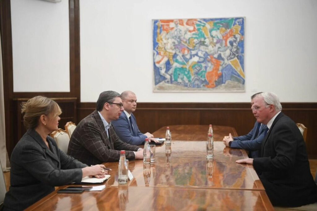 Vučić sa Hilom, razgovarali i o položaju Srba na Кosovu