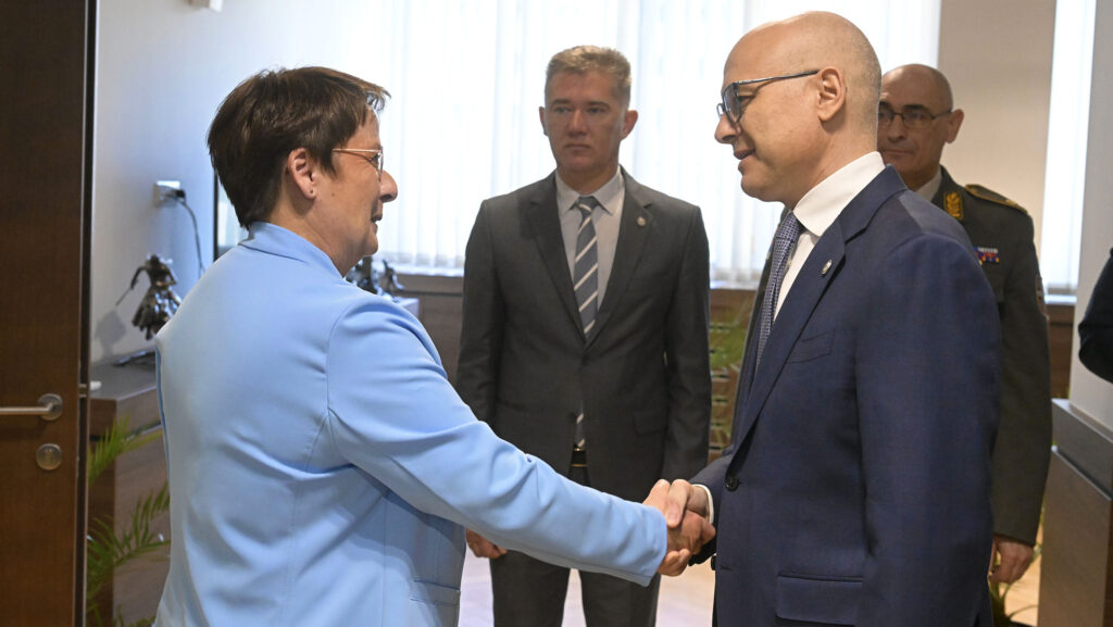 Vučević sa nemačkom poslanicom: Situacija na Kosovu sve više humanitarno pitanje