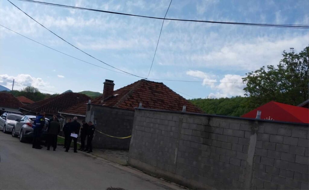 Ručna bomba noćas bačena na imovinu distributera „Devoli Vita“ i „Buquku“ u Žerovnici
