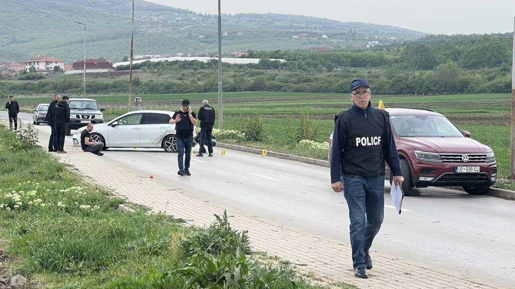 KP: Dve osobe uhapšene zbog jučerašnje pucnjave na putu Gračanica-Laplje Selo