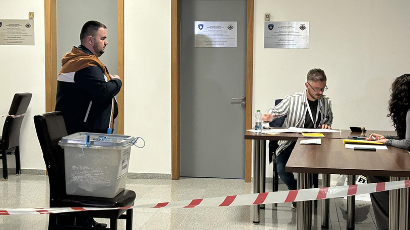 Zatvorena birališta na severu Kosova: Mala izlaznost i bojkot Srba
