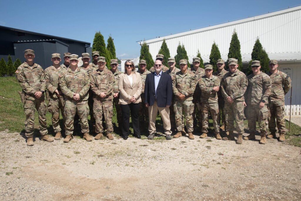 Hovenijer posetio američko osoblje u KFOR misiji
