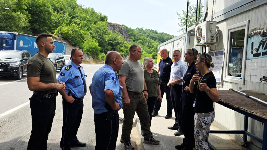 Hodža posetio Severnu Mitrovicu, Jarinje, Brnjak i Banjsku Hodža