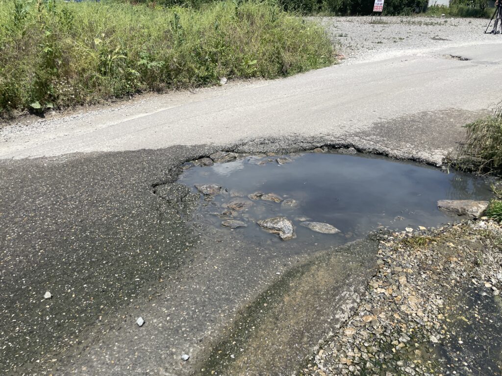 Opština Gračanica: Sanaciji kolovoza u Stefanovoj ulici mora da prethodi zamena vodovodne cevi