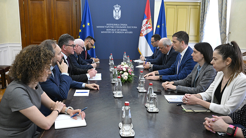 Đurić sa Lajčakom: Drastično pogoršan položaj Srba na Kosovu