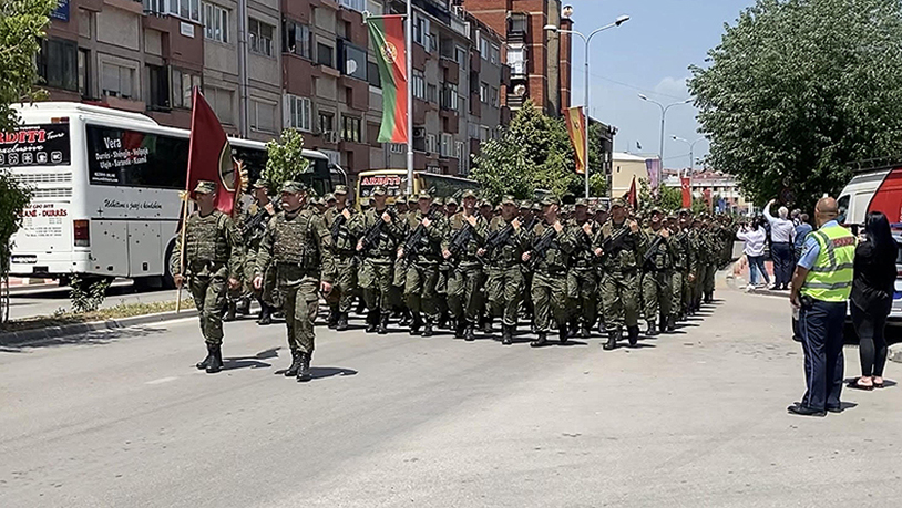 Defile Kosovskih bezbednosnih snaga u Prištini Defile Kosovskih bezbednosnih snaga
