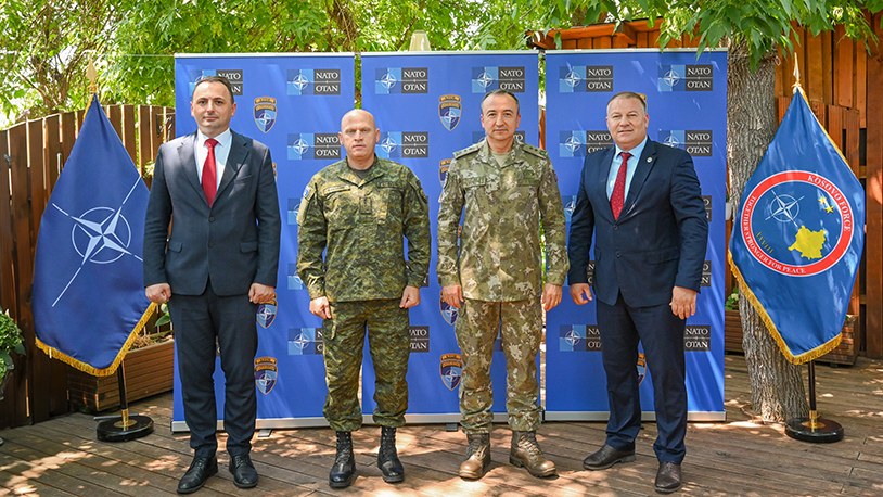 Ulutaš razgovarao sa predstavnicima bezbednosnih organa na Kosovu Ulutaš sa predstavnicima bezbednosnih organizacija