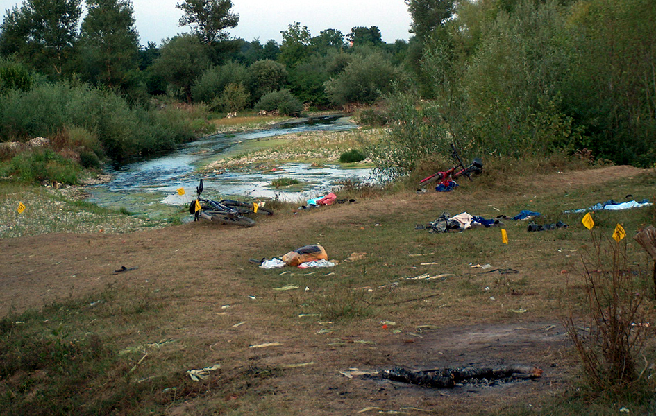 Kancelarija za KiM: Više od dve decenije tugovanja za nastradalom srpskom decom u Goraždevcu Goraždevac, mesto zločina, 13. avgust (Foto Kim arhiva)