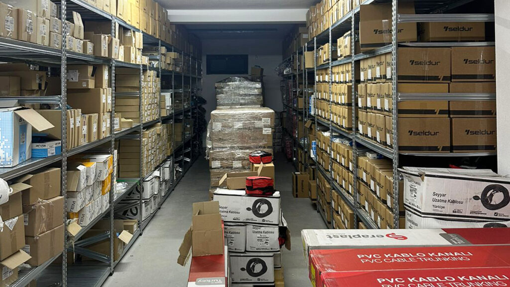Državljanin Srbije uhapšen zbog krijumčarenja robe