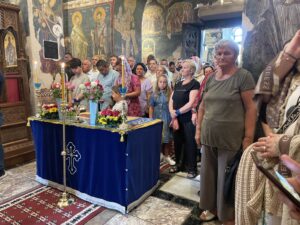 Liturgija u manastiru Gračanica (Foto Kim)