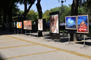 Izlozba sa likovne kolonije Vidovdan u Subotici (Foto Galerija umetnosti Priština)