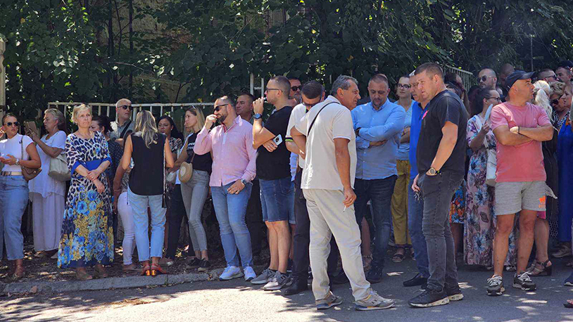 Protest građana zbog hapšenja predstavnika Srpske demokratije Protest građana u Severnoj Mitrovici (Foto Radio Kontakt plus)