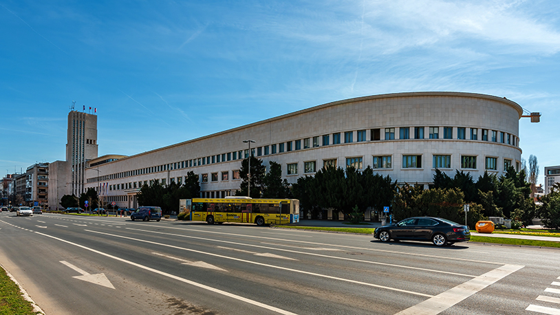 Pomoć narodnim kuhinjama na Kosovu od 8,9 miliona dinara Vlada AP Vojvodina uputiće pomoć narodnim kuhinjama na Kosovu u vrednosti od 8,9 miliona dinara (Foto Shutterstock)