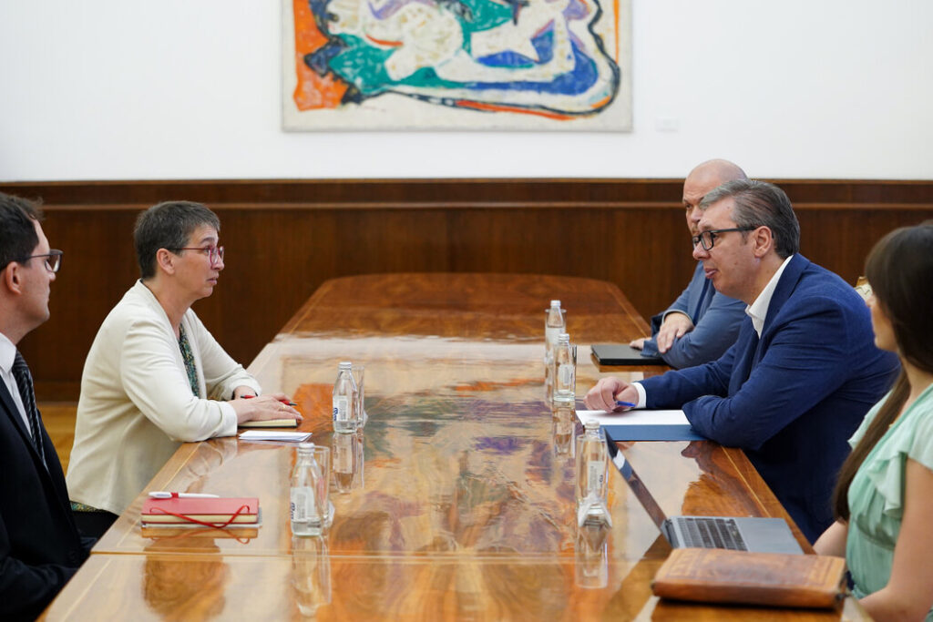 Vučić sa Konrad: Međunarodna zajednica da reaguje da se osigura bezbednost Srba (FOTO TANJUG/ JADRANKA ILIĆ/ bg)