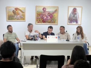 "Kosovski cirkus"