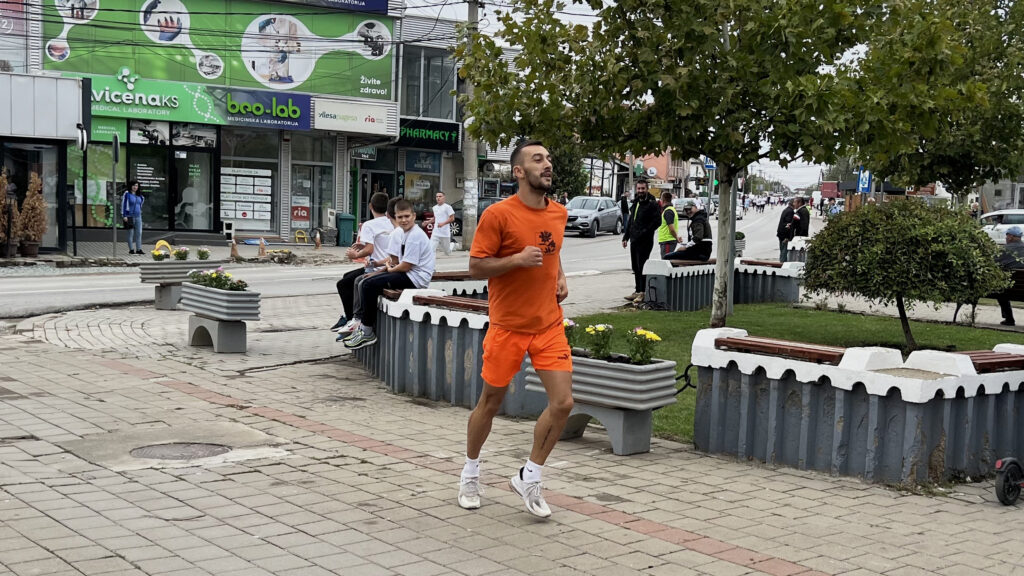 Gračanički kros: Pobednik trčao za malog Tadiju Gračanički kros