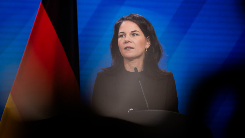 Berbokova: Nobelova nagrada za mir jasna poruka Putinu Berbokova smatra da je odluka Nobelovog komiteta da nagradu za mir dodeli organizaciji Nihon Hidankio „jasna poruka“ Putinu zbog pretnji atomskim oružjem (Foto Christoph Soeder/dpa)