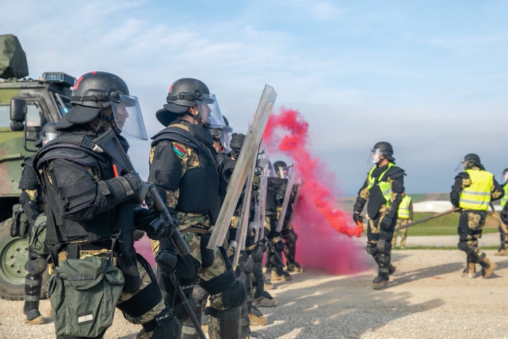 KFOR nastavlja sa obukama – ponovo za kontrolu mase i nereda