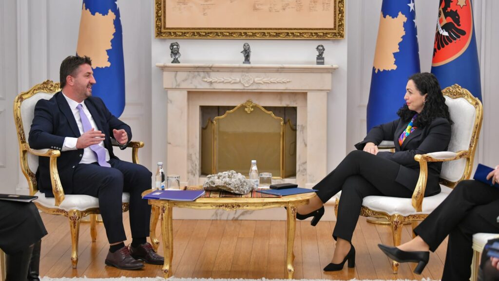 Osmani: Važno dokumentovati istraživanje ratnih zločina (Foto Predsedništvo Kosova)