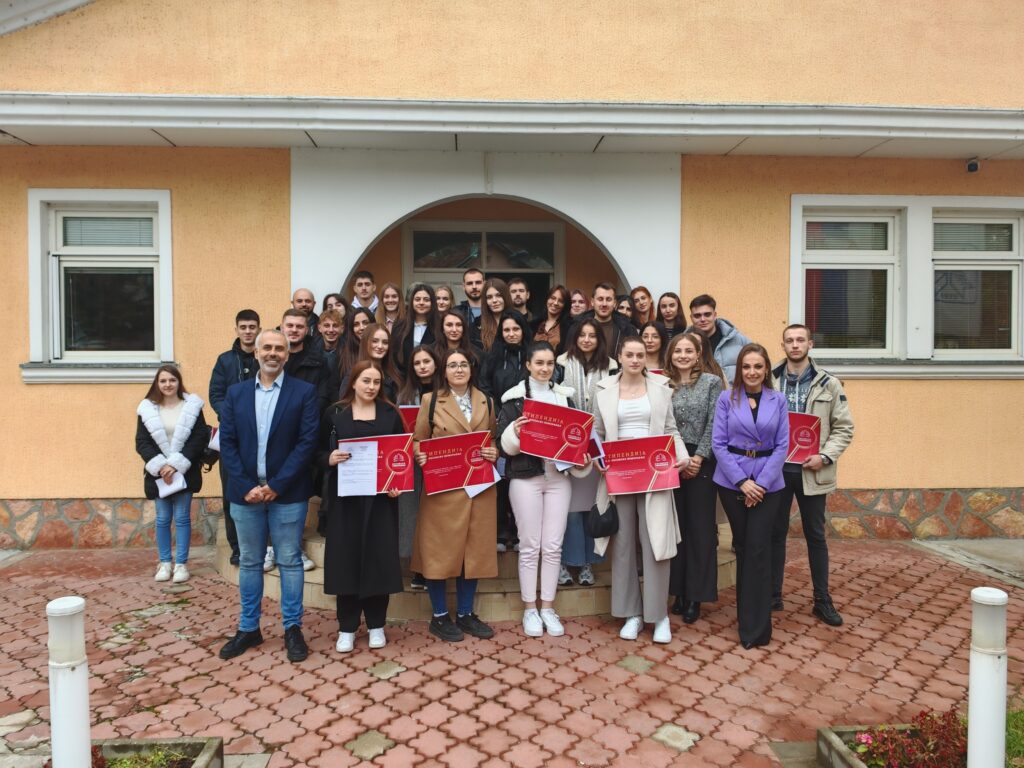 Humanitarna organizacija iz Parteša uručila stipendije studentima