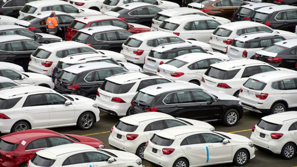 Slaba potražnja u auto-industriji - narudžbine koje su se nagomilale od početka 2021. zbog pandemije i problema u lancima snabdevanja, realizovane su. Nove pristižu, ali ih nema dovoljno (Foto Ingo Wagner/dpa)