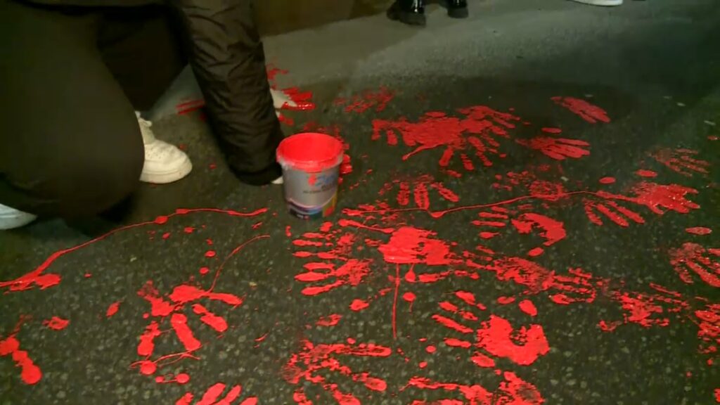 Radio Kim prekida program i objavljivanje vesti na 15 minuta Radio Kim prekida program i objavljivanje vesti na 15 minuta, ilustracija (Foto N1)